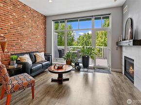 17 W Mercer Street 302, Seattle WA 98119