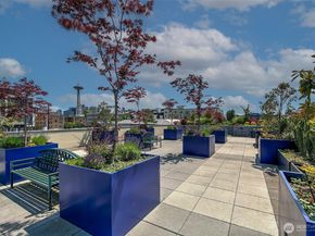 17 W Mercer Street 302, Seattle WA 98119