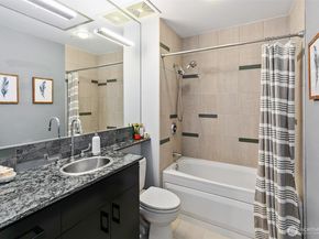 17 W Mercer Street 302, Seattle WA 98119
