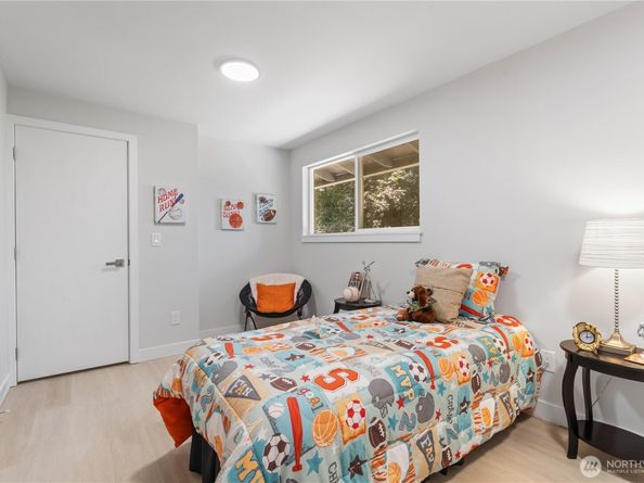 4426 NE 17th Street, Renton WA 98059