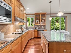 4105 215th Street SE, Bothell WA 98021