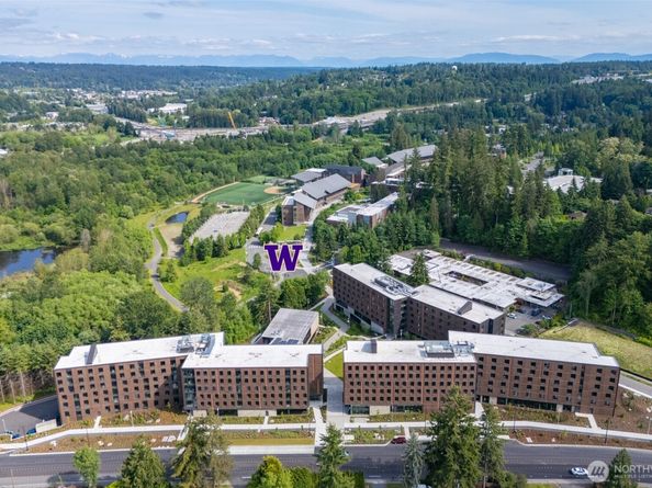4105 215th Street SE, Bothell WA 98021