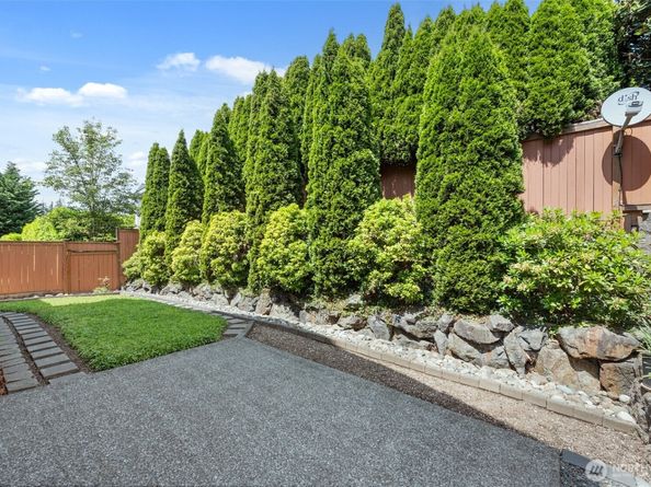 4105 215th Street SE, Bothell WA 98021