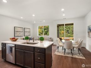 1240 SW 124th Street 10A, Burien WA 98146
