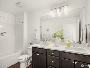 1240 SW 124th Street 10A, Burien WA 98146