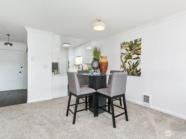 2001 Westlake Avenue N 35, Seattle WA 98109