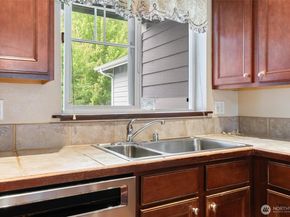3806 209th Place SW, Lynnwood WA 98036