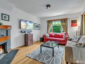 4222 Latona Avenue NE, Seattle WA 98105