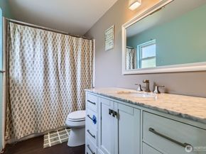9806 6th Place SE, Lake Stevens WA 98258