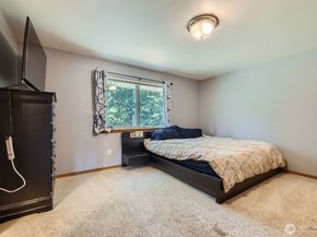 9806 6th Place SE, Lake Stevens WA 98258