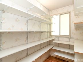 17002 SE 43rd Street, Bellevue WA 98006
