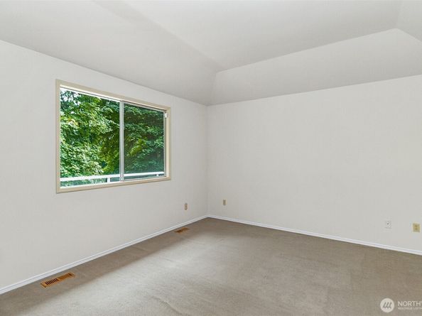 17002 SE 43rd Street, Bellevue WA 98006