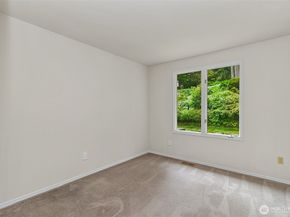 17002 SE 43rd Street, Bellevue WA 98006