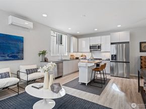 2521 29th Avenue S C, Seattle WA 98144
