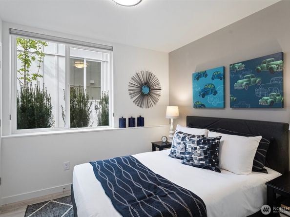 2521 29th Avenue S C, Seattle WA 98144