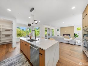 10204 NE 43rd Street, Kirkland WA 98033