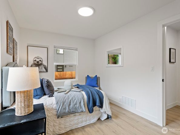 3539 NE 88th Street A, Seattle WA 98115