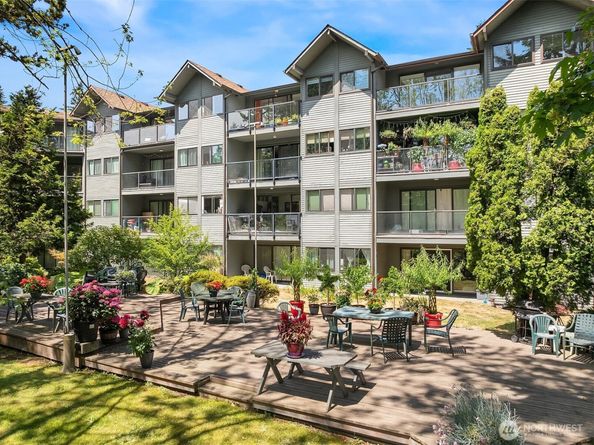 19428 Aurora Avenue N 427, Shoreline WA 98133