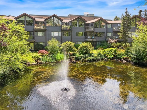 19428 Aurora Avenue N 427, Shoreline WA 98133