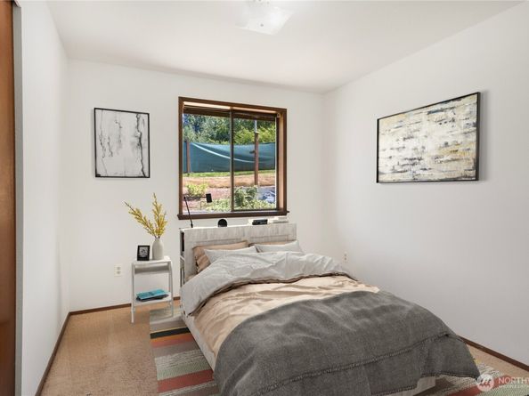 18552 15th Loop NE, Poulsbo WA 98370