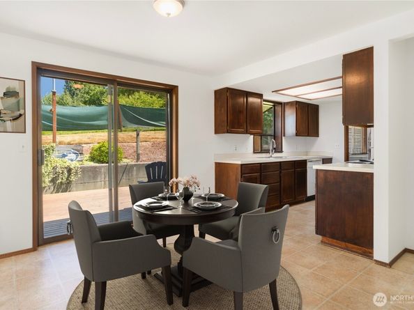 18552 15th Loop NE, Poulsbo WA 98370