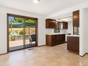 18552 15th Loop NE, Poulsbo WA 98370