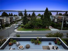 6304 Lakeview Drive, Kirkland WA 98033