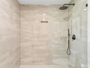 12804 NE 139th Court, Kirkland WA 98034