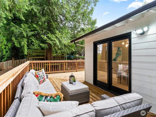 12804 NE 139th Court, Kirkland WA 98034