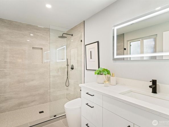12804 NE 139th Court, Kirkland WA 98034