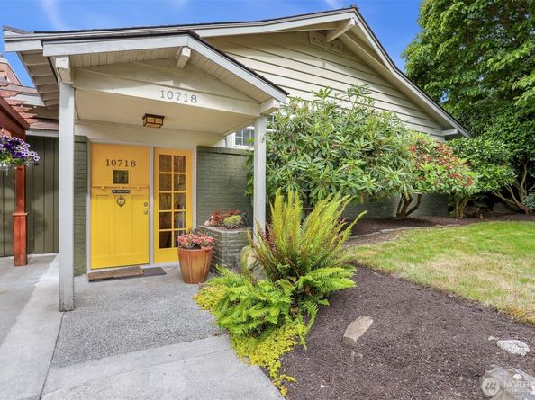 10718 12th Avenue NW, Seattle WA 98177