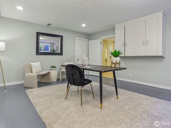 10718 12th Avenue NW, Seattle WA 98177