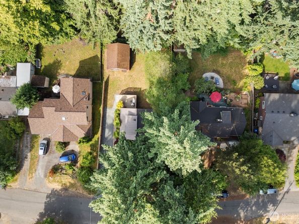 13527 23rd Avenue NE, Seattle WA 98125