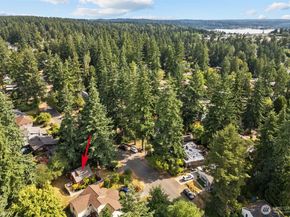 13527 23rd Avenue NE, Seattle WA 98125
