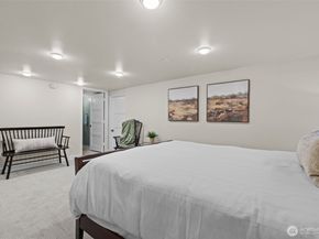 13527 23rd Avenue NE, Seattle WA 98125