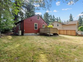 13527 23rd Avenue NE, Seattle WA 98125