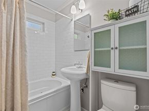 13527 23rd Avenue NE, Seattle WA 98125