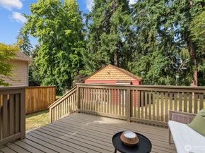 13527 23rd Avenue NE, Seattle WA 98125