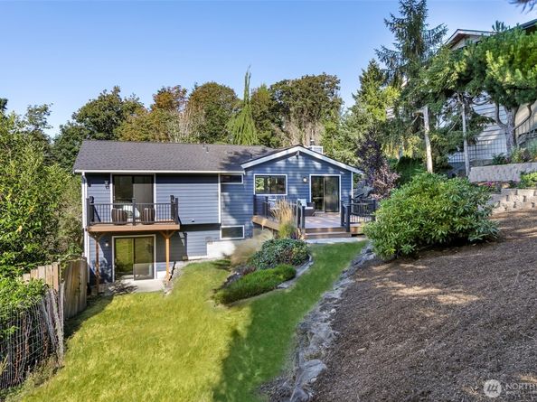 11520 3rd Avenue NW, Seattle WA 98177
