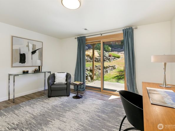 11520 3rd Avenue NW, Seattle WA 98177