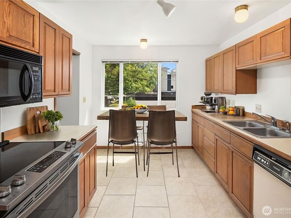 1312 S Massachusetts Street 202, Seattle WA 98144