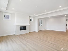 328 182ND Place SE, Bothell WA 98012