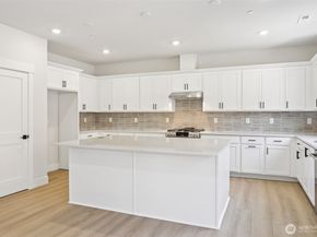 328 182ND Place SE, Bothell WA 98012