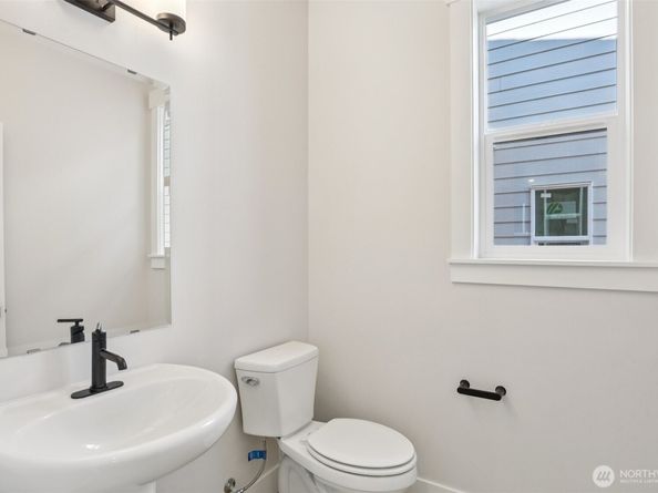 328 182ND Place SE, Bothell WA 98012