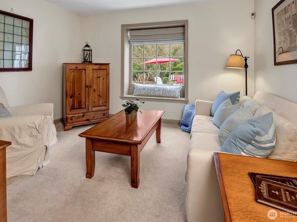 14707 Bear Creek Lane NE, Woodinville WA 98077