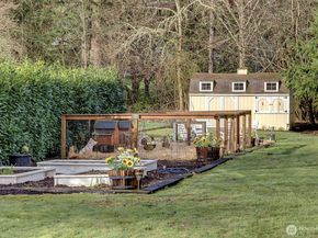 14707 Bear Creek Lane NE, Woodinville WA 98077