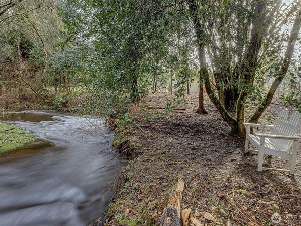 14707 Bear Creek Lane NE, Woodinville WA 98077