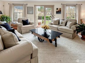 14707 Bear Creek Lane NE, Woodinville WA 98077