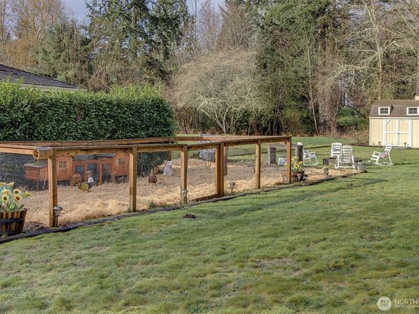 14707 Bear Creek Lane NE, Woodinville WA 98077