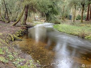 14707 Bear Creek Lane NE, Woodinville WA 98077